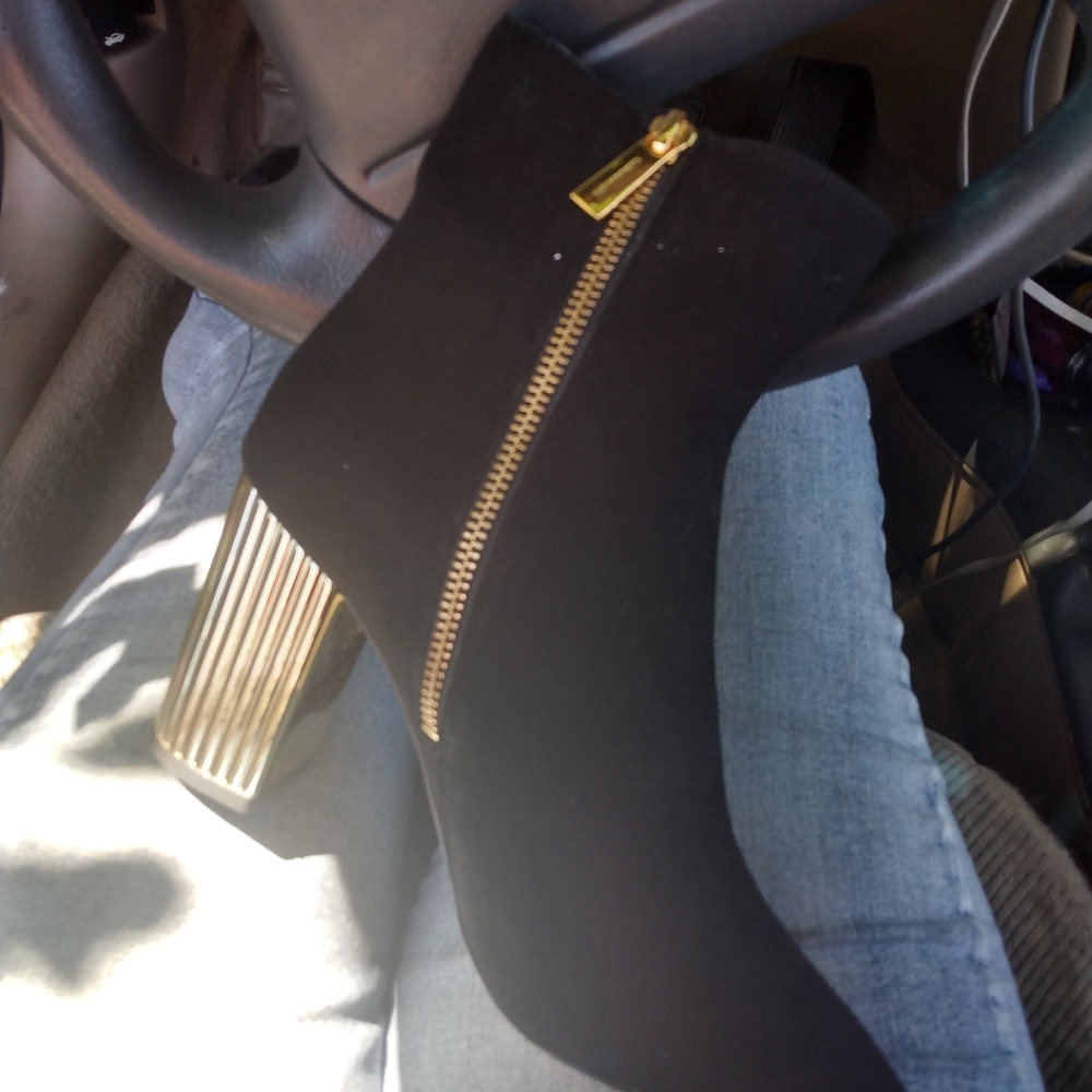 High heel boots - Picture 4 of 4